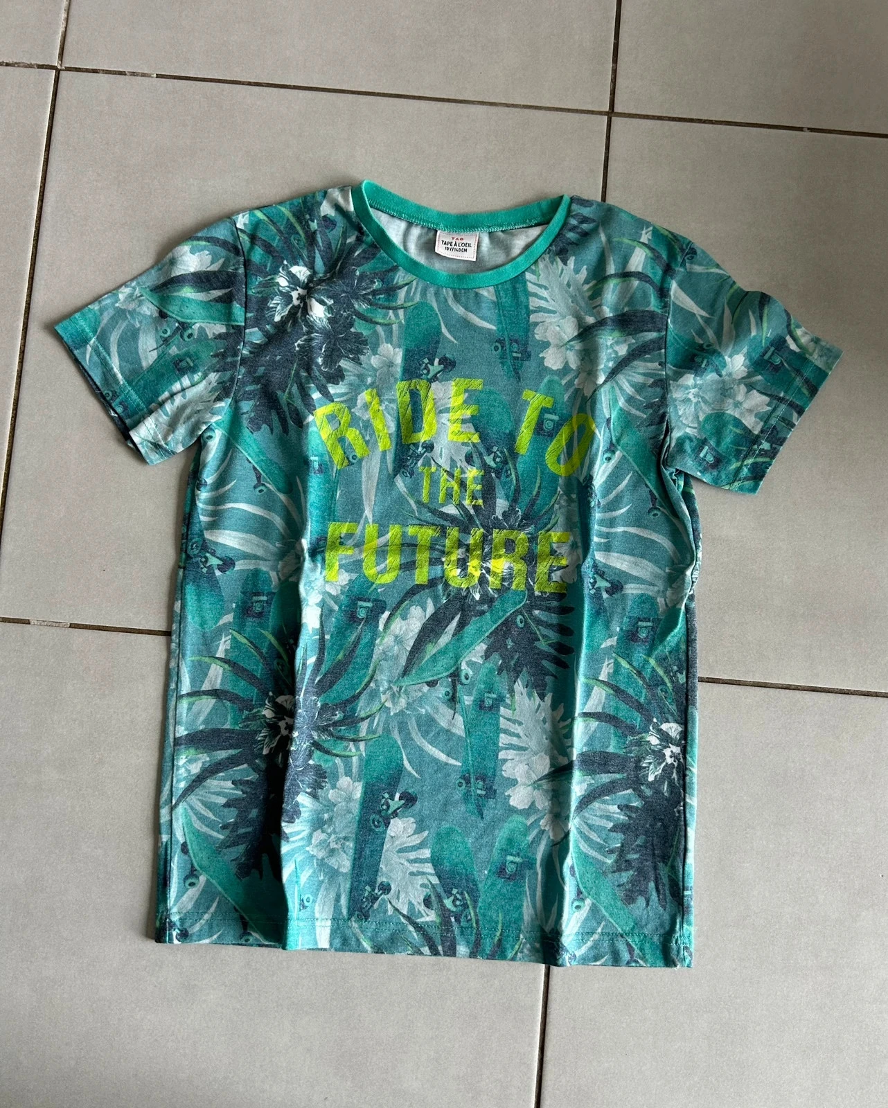 Lot 4 korte mouw t-shirts 10 jaar – photo 3